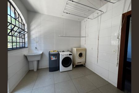 Casa à venda com 400m², 8 quartos e 5 vagasÁrea de Serviço