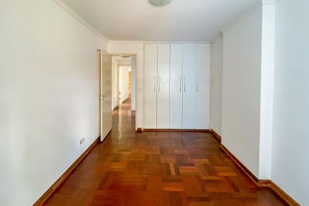 Apartamento à venda com 109m², 4 quartos e 1 vagaQuarto 2