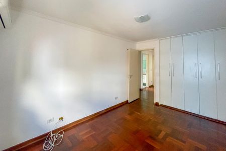 Apartamento à venda com 109m², 4 quartos e 1 vagaQuarto 2