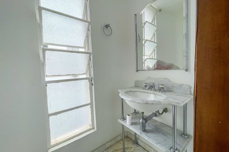 Apartamento à venda com 109m², 4 quartos e 1 vagaLavabo