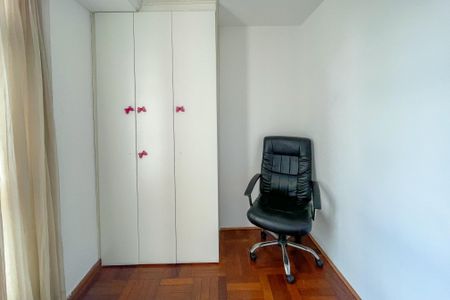 Apartamento à venda com 109m², 4 quartos e 1 vagaQuarto 1