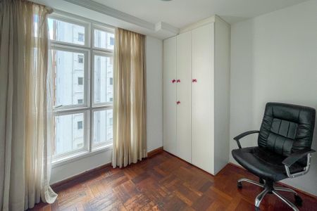 Apartamento à venda com 109m², 4 quartos e 1 vagaQuarto 1