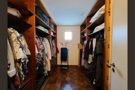 Apartamento à venda com 268m², 4 quartos e 3 vagas