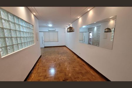 Casa à venda com 4 quartos, 182m² em São Judas, São Paulo