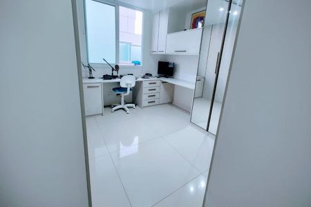 Apartamento à venda com 215m², 3 quartos e 2 vagas