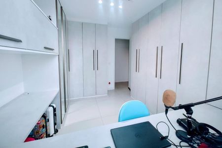 Apartamento à venda com 215m², 3 quartos e 2 vagas