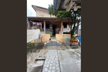 Casa à venda com 400m², 2 quartos e 2 vagas