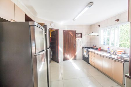 Casa de condomínio para alugar com 480m², 4 quartos e 6 vagasCozinha