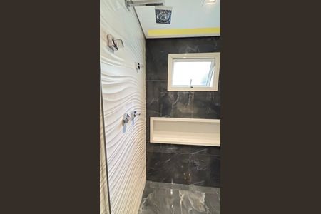 Apartamento à venda com 165m², 3 quartos e 4 vagasBanheiro da Suíte 1