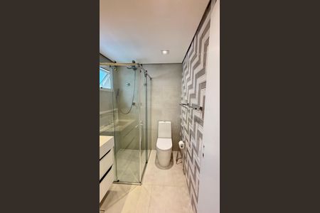 Apartamento à venda com 165m², 3 quartos e 4 vagasBanheiro da Suíte 2
