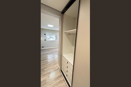 Apartamento à venda com 165m², 3 quartos e 4 vagasSuíte 1 Closet