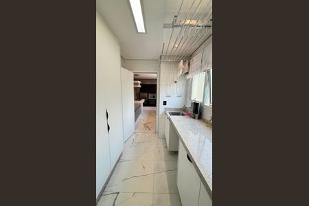 Apartamento à venda com 165m², 3 quartos e 4 vagasÁrea de Serviço