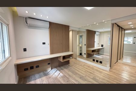 Apartamento à venda com 165m², 3 quartos e 4 vagasSuíte 1