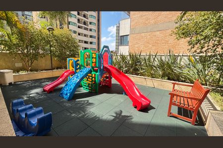 Apartamento à venda com 165m², 3 quartos e 4 vagasÁrea comum - Playground