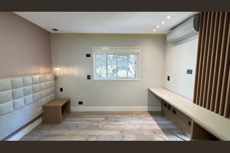 Apartamento à venda com 165m², 3 quartos e 4 vagasSuíte 1