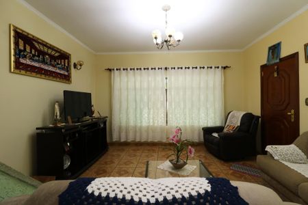 Casa à venda com 384m², 4 quartos e 2 vagasSala