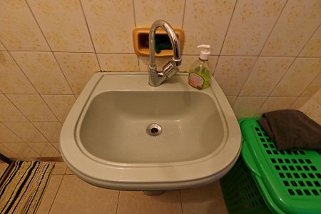 Casa à venda com 384m², 4 quartos e 2 vagasBanheiro 2 - Pia