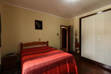 Casa à venda com 384m², 4 quartos e 2 vagasQuarto 3