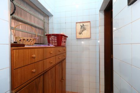 Casa à venda com 384m², 4 quartos e 2 vagasSapateira