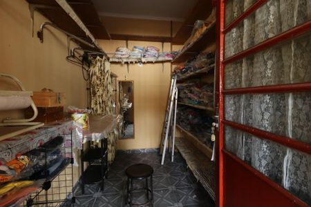 Casa à venda com 384m², 4 quartos e 2 vagasDepósito