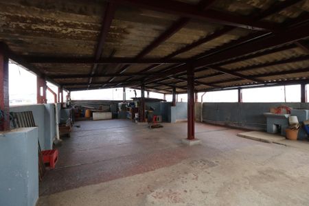 Casa à venda com 384m², 4 quartos e 2 vagasTerraço