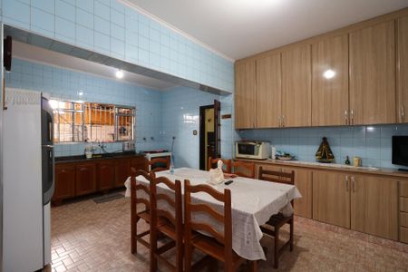 Casa à venda com 384m², 4 quartos e 2 vagasCozinha