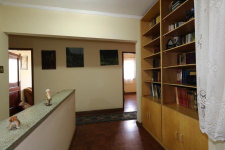 Casa à venda com 384m², 4 quartos e 2 vagasBiblioteca