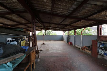 Casa à venda com 384m², 4 quartos e 2 vagasTerraço