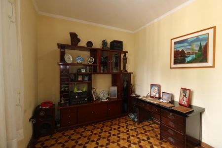 Casa à venda com 384m², 4 quartos e 2 vagasQuarto 2