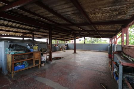 Casa à venda com 384m², 4 quartos e 2 vagasTerraço