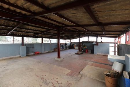 Casa à venda com 384m², 4 quartos e 2 vagasTerraço