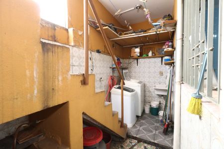 Casa à venda com 384m², 4 quartos e 2 vagasÁrea de Serviço