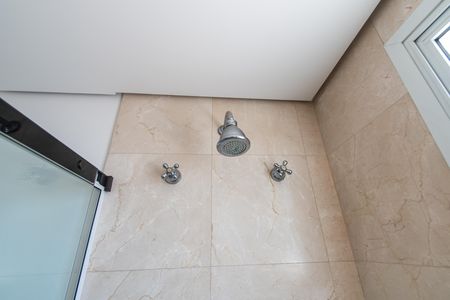 Apartamento para alugar com 342m², 4 quartos e 4 vagas Apartamento para alugar com 342m², 4 quartos e 4 vagasBanheiro da suíte 2