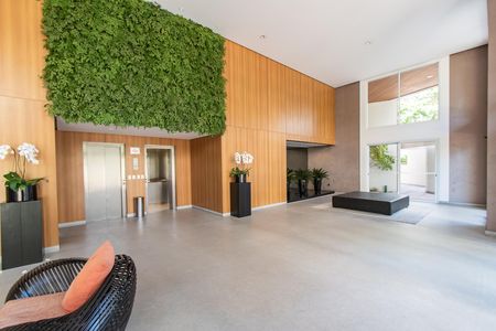 Apartamento para alugar com 342m², 4 quartos e 4 vagas Apartamento para alugar com 342m², 4 quartos e 4 vagasHall de entrada