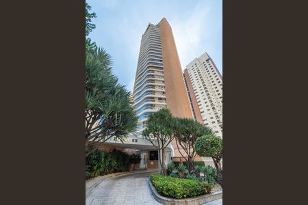 Apartamento para alugar com 342m², 4 quartos e 4 vagas Apartamento para alugar com 342m², 4 quartos e 4 vagasFachada