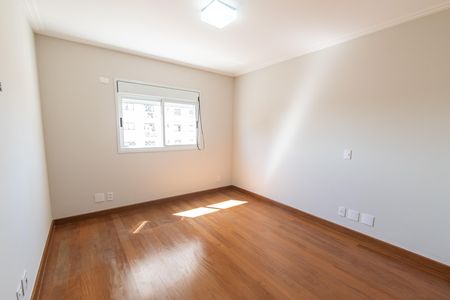 Apartamento para alugar com 342m², 4 quartos e 4 vagas Apartamento para alugar com 342m², 4 quartos e 4 vagasSuíte 3