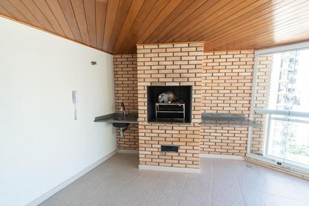 Apartamento para alugar com 342m², 4 quartos e 4 vagas Apartamento para alugar com 342m², 4 quartos e 4 vagasVaranda