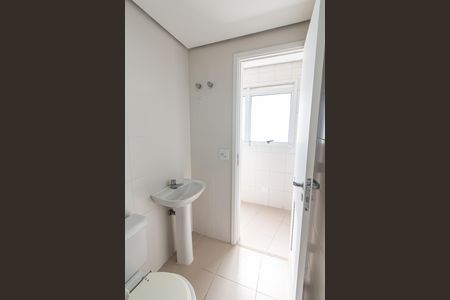 Apartamento para alugar com 342m², 4 quartos e 4 vagas Apartamento para alugar com 342m², 4 quartos e 4 vagasBanheiro de serviço