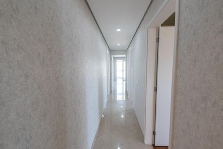 Apartamento para alugar com 342m², 4 quartos e 4 vagas Apartamento para alugar com 342m², 4 quartos e 4 vagasCorredor das suítes