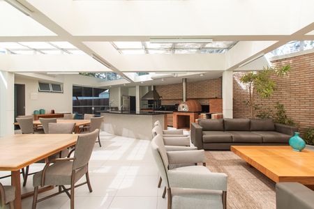 Apartamento para alugar com 342m², 4 quartos e 4 vagas Apartamento para alugar com 342m², 4 quartos e 4 vagasChurrasqueira