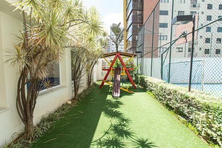 Apartamento para alugar com 342m², 4 quartos e 4 vagas Apartamento para alugar com 342m², 4 quartos e 4 vagasPlayground