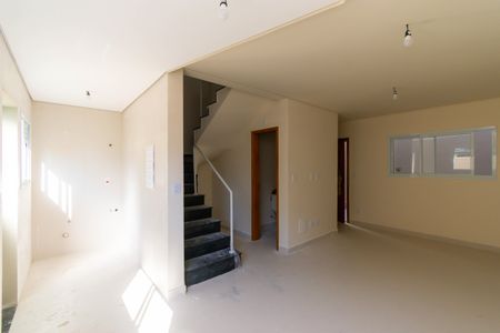 Casa de condomínio à venda com 76m², 2 quartos e 2 vagasCozinha
