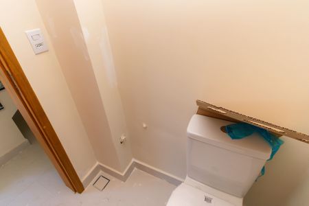 Casa de condomínio à venda com 76m², 2 quartos e 2 vagasLavabo