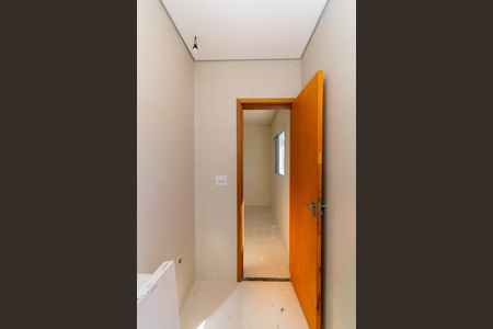 Casa de condomínio à venda com 76m², 2 quartos e 2 vagasBanheiro da Suíte 1