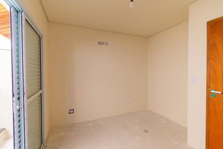 Casa de condomínio à venda com 76m², 2 quartos e 2 vagasSuíte 2
