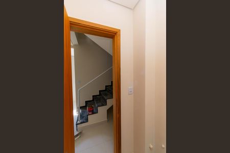 Casa de condomínio à venda com 76m², 2 quartos e 2 vagasLavabo