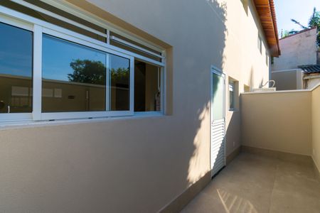 Casa de condomínio à venda com 76m², 2 quartos e 1 vaga Casa de condomínio à venda com 76m², 2 quartos e 1 vagaVaranda