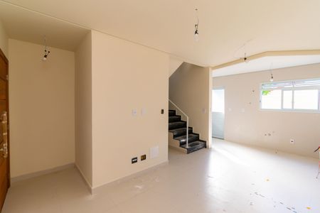 Casa de condomínio à venda com 76m², 2 quartos e 1 vaga Casa de condomínio à venda com 76m², 2 quartos e 1 vagaSala