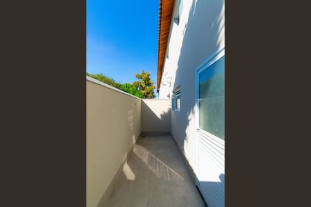 Casa de condomínio à venda com 76m², 2 quartos e 1 vaga Casa de condomínio à venda com 76m², 2 quartos e 1 vagaVaranda