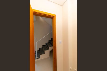 Casa de condomínio à venda com 76m², 2 quartos e 2 vagasLavabo